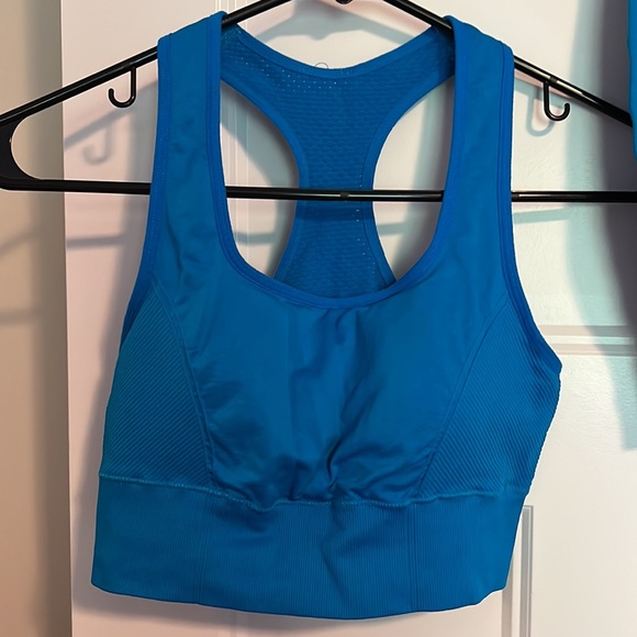 Fabletics set - Picture 2 of 4